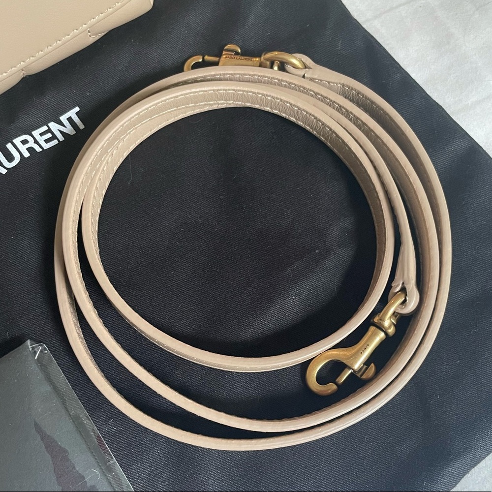 ❌SOLD❌ Saint Laurent Toy LouLou Light Dark Beige - Picture 4 of 15